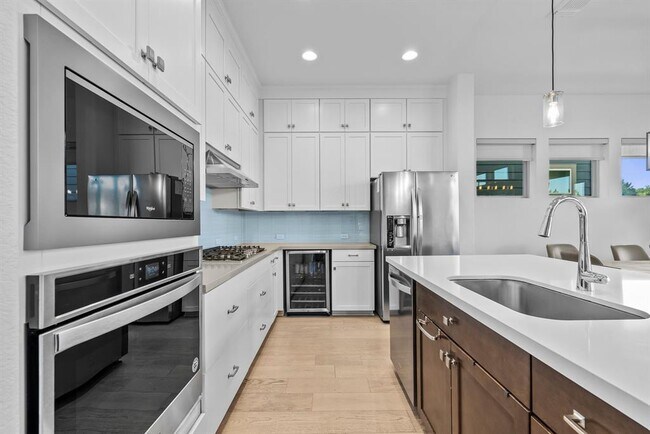 Building Photo - 5820 Harper Park Dr