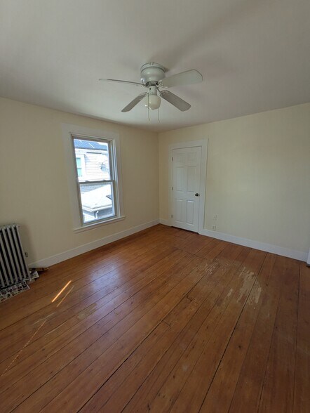 Building Photo - 22 Eastburn St