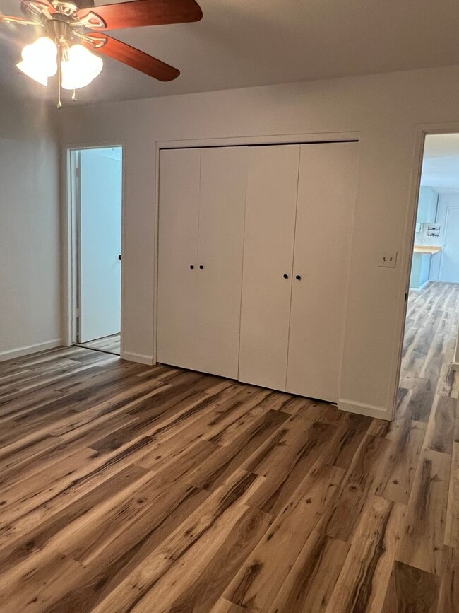 Building Photo - Three Bedroom Pioneer Home