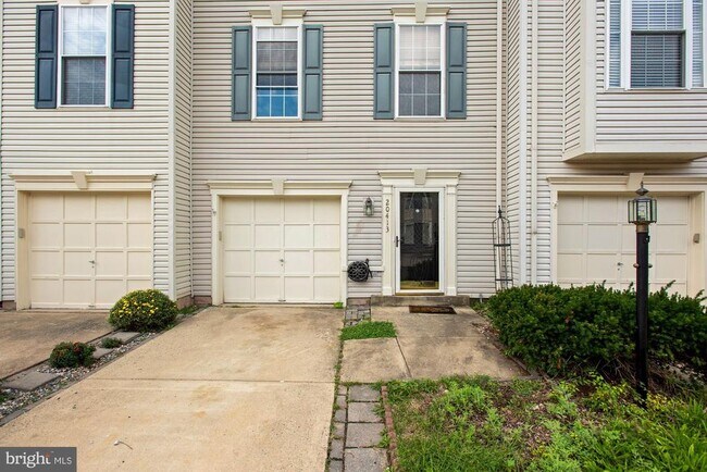 Building Photo - 20413 Elm Grove Terrace