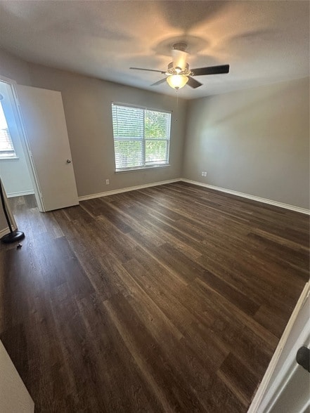 Building Photo - 6920 Bountiful Grove Dr