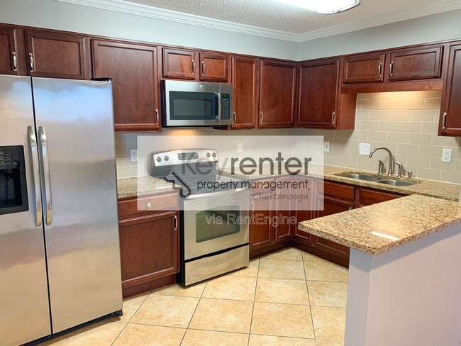 Building Photo - 1131 Stringers Ridge Rd