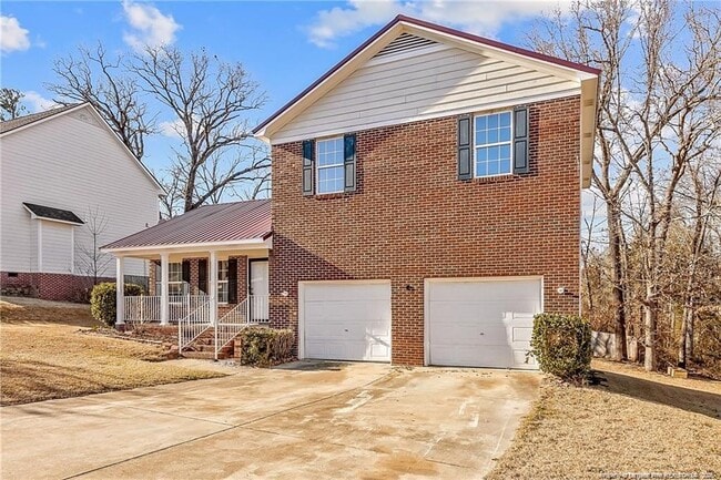Building Photo - 8528 English Saddle Dr