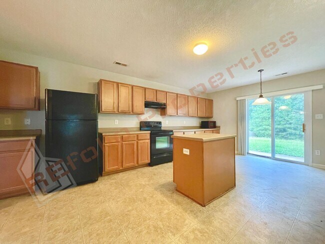 Building Photo - 246 Brookhaven Dr