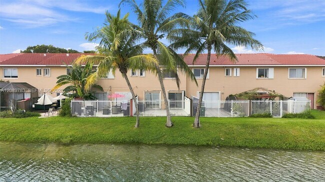Building Photo - 17561 SW 140th Ct