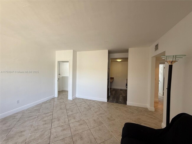 Building Photo - 7720 Byron Ave