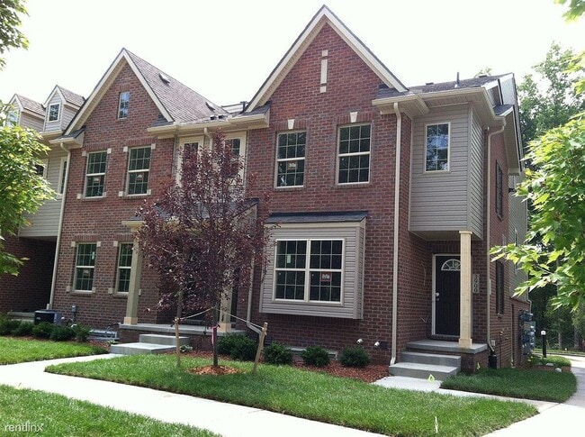 Building Photo - 3992 Cloverlane Dr