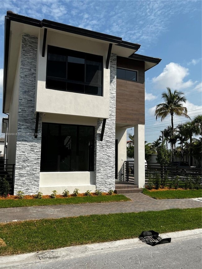 Building Photo - 8003 NW 42nd St