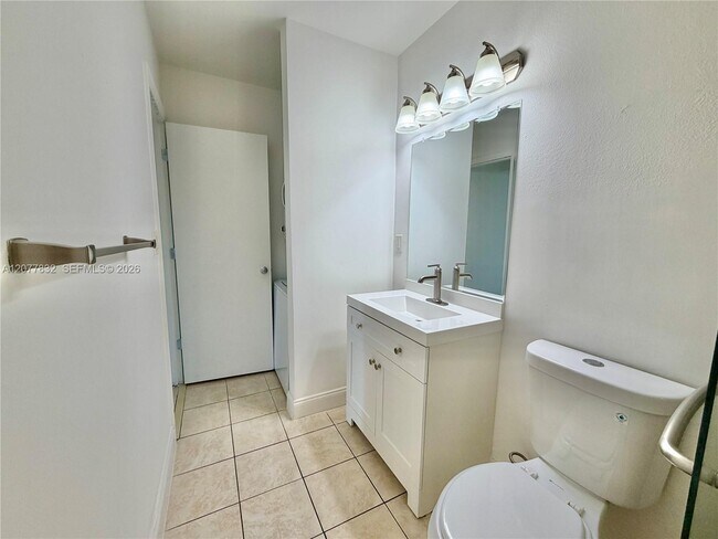 Building Photo - 4920 NW 79th Ave