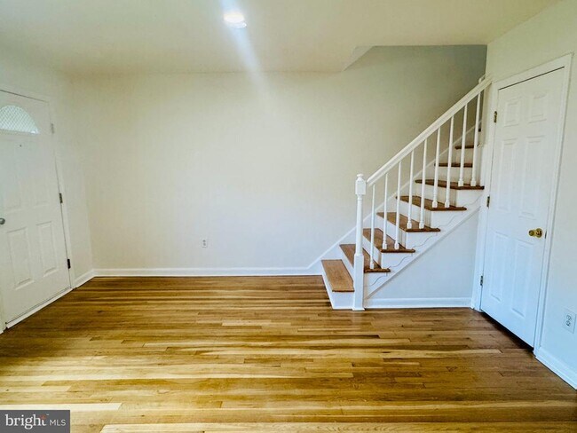 Building Photo - 2239 Southorn Rd