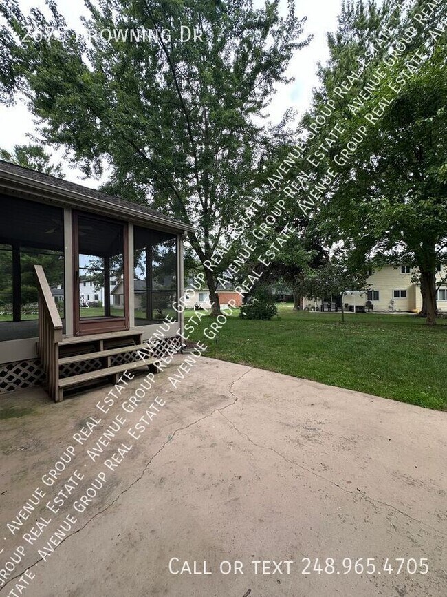 Building Photo - 2675 Browning Dr