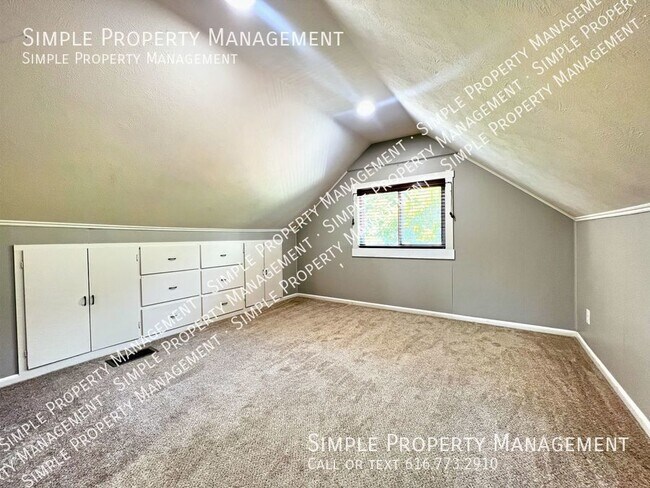 Building Photo - 367 Glenhaven Ave NW