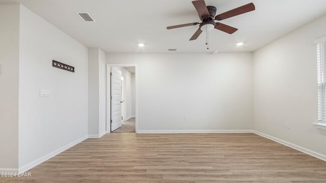 Building Photo - 5037 Rivergrass Dr