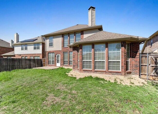 Building Photo - 8404 Hitching Tr