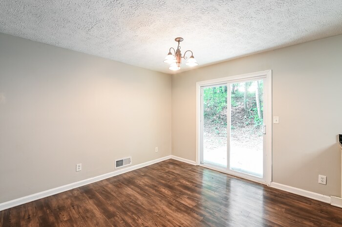 Building Photo - 5205 Birdlake Dr NW