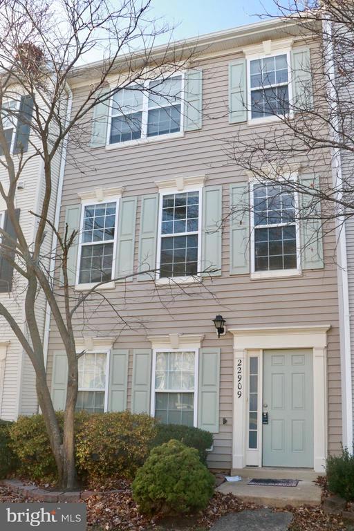 Building Photo - 22909 Benson Terrace