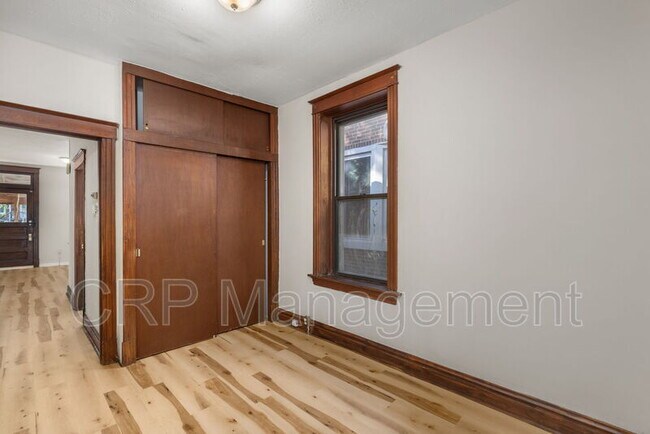 Building Photo - 5033 Ray Ave