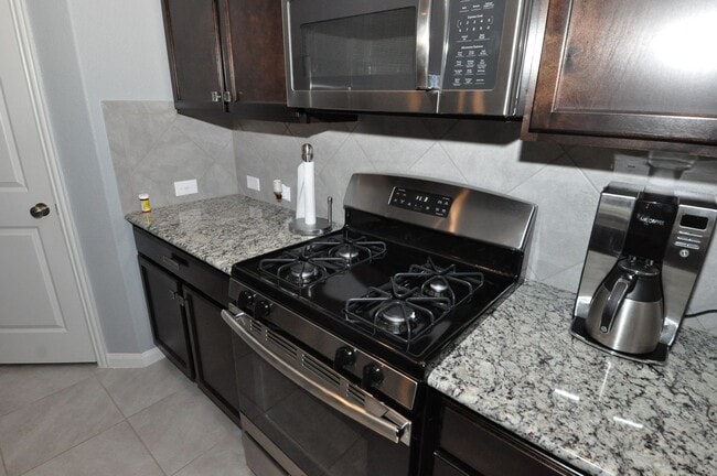 Building Photo - Brand NEW HOME for LEASE in Pflugerville!!!