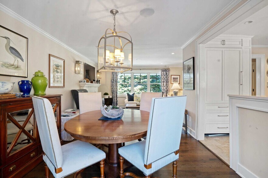 Building Photo - 810 Waterview Dr