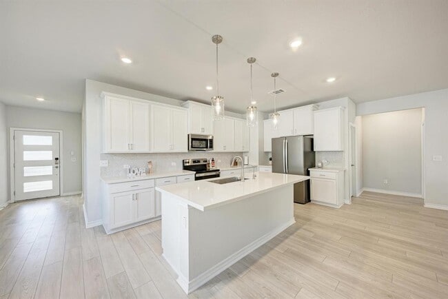 Building Photo - 113 Rampart Lp