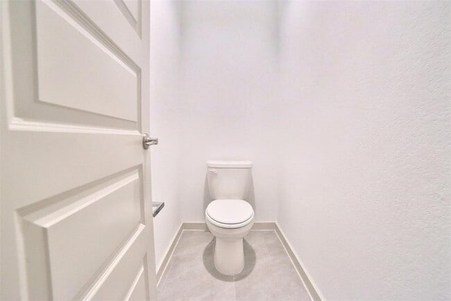 Building Photo - 3810 Lila Lake Ln