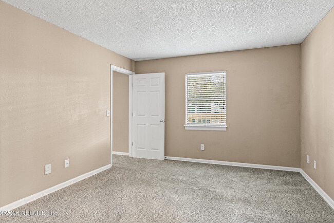 Building Photo - 100 Fairway Park Blvd