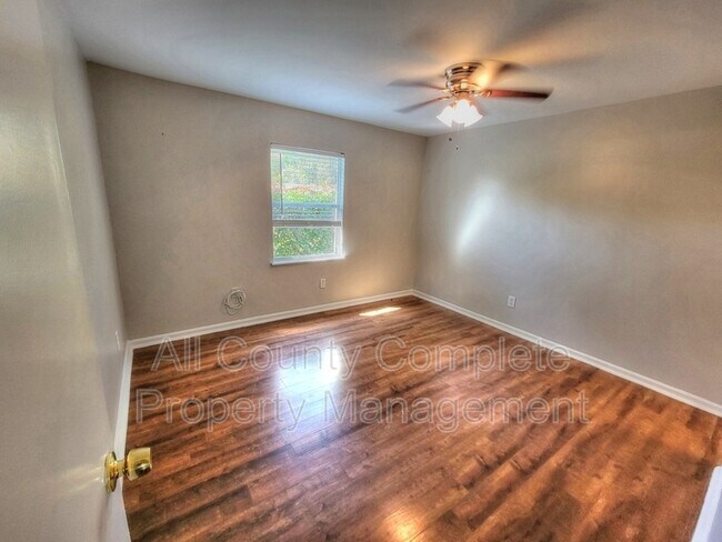 Building Photo - 10881 Key Coral Dr