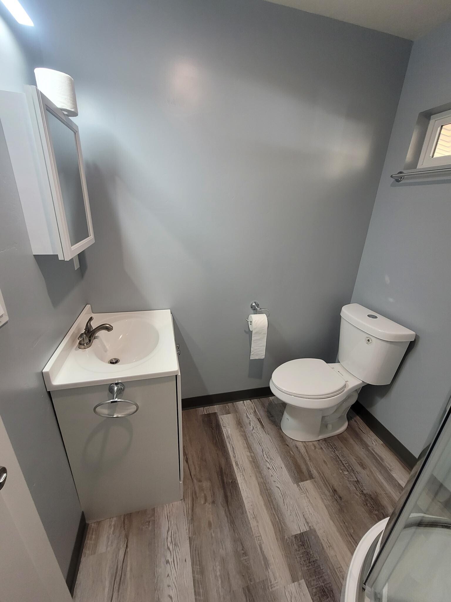 Building Photo - 168 E 70 S