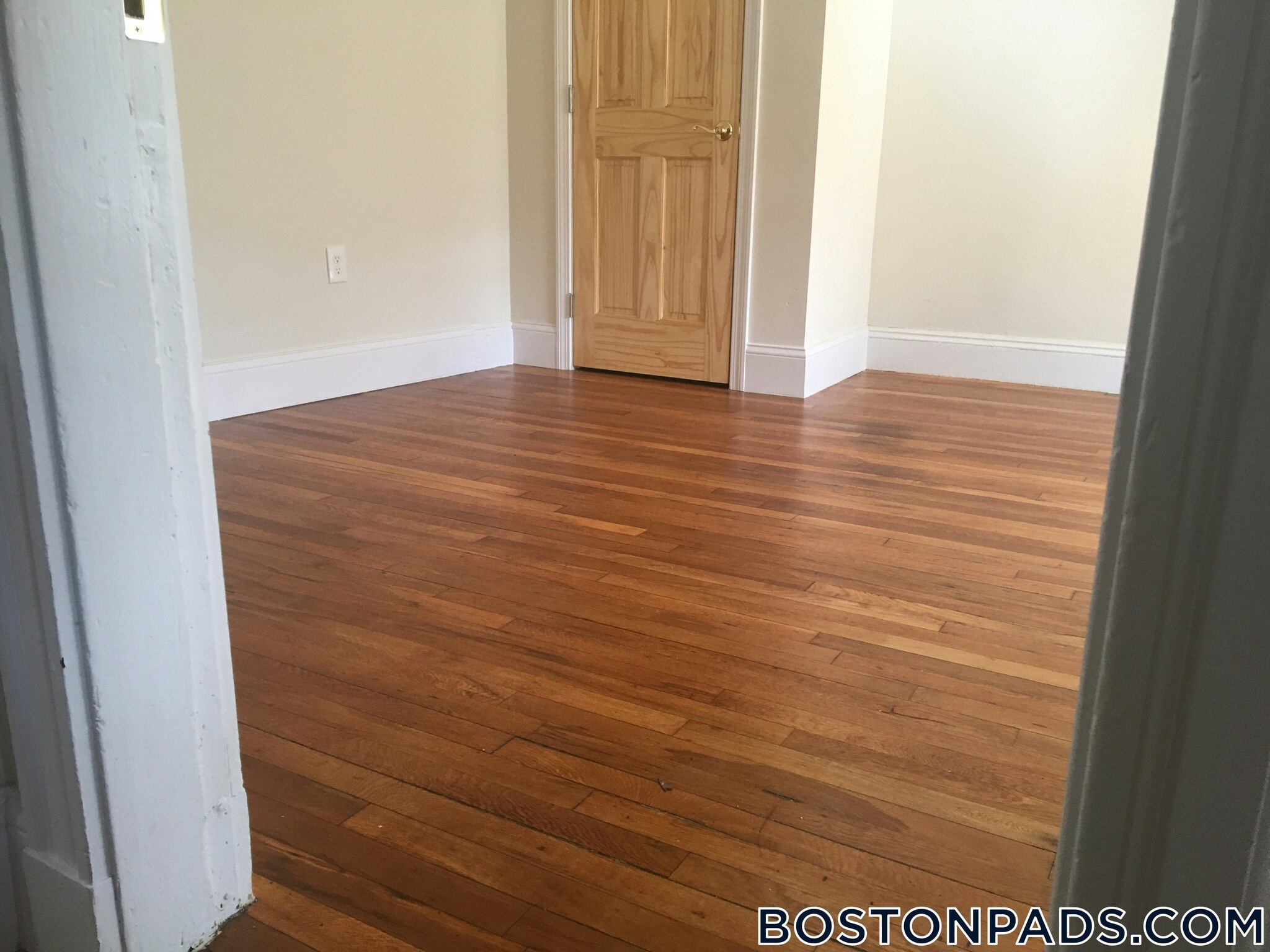 Building Photo - 12 Logan St