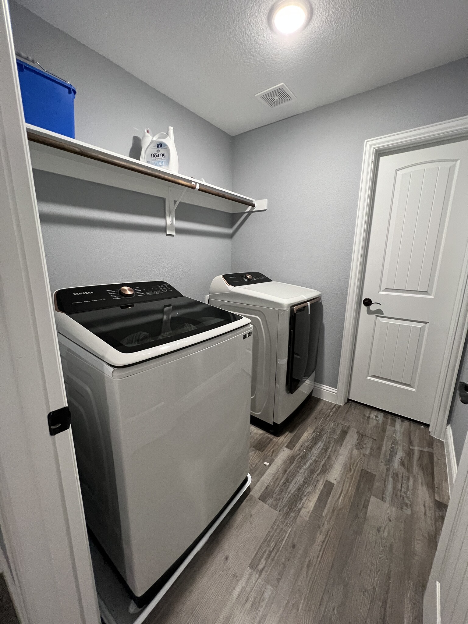 Washer/Dryer Upstairs - 1801 W E Roberts Dr