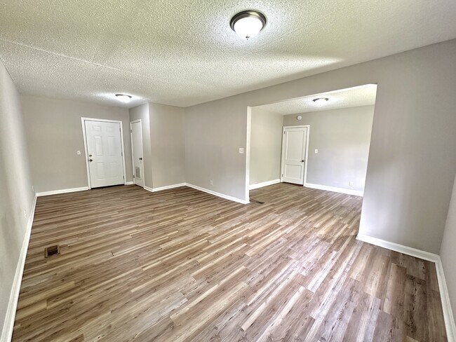 Building Photo - 200 23rd St SW