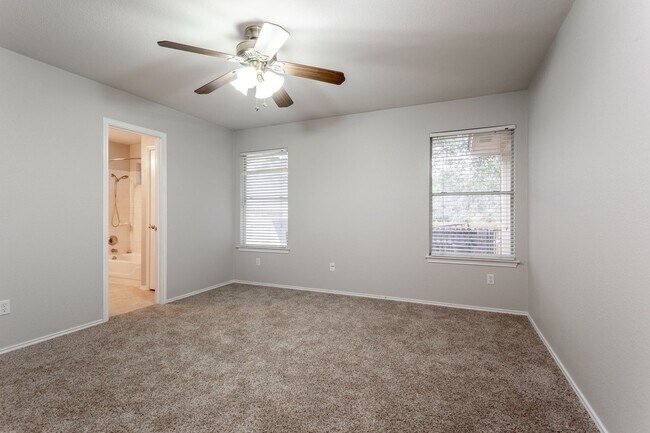 Building Photo - Cozy 3/BR 2/BA One-Level Home with Covered...