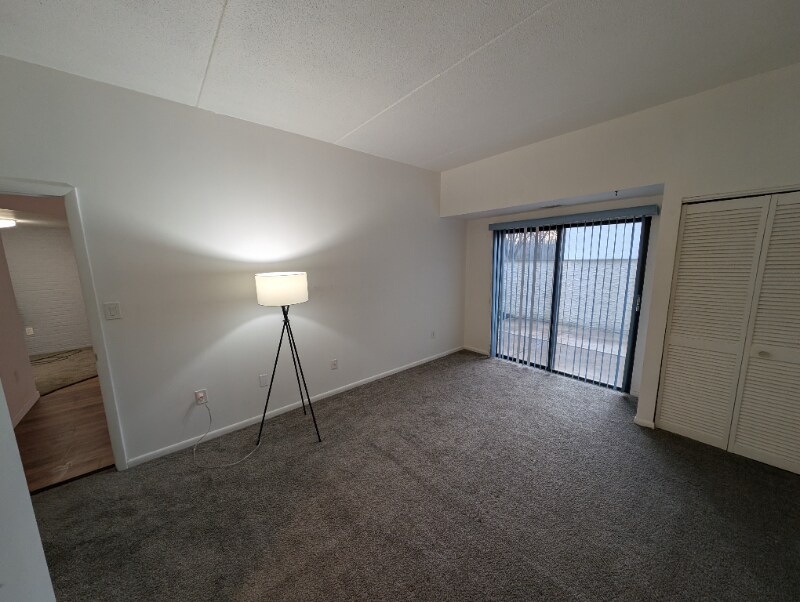 Building Photo - 1071 Lancaster Blvd