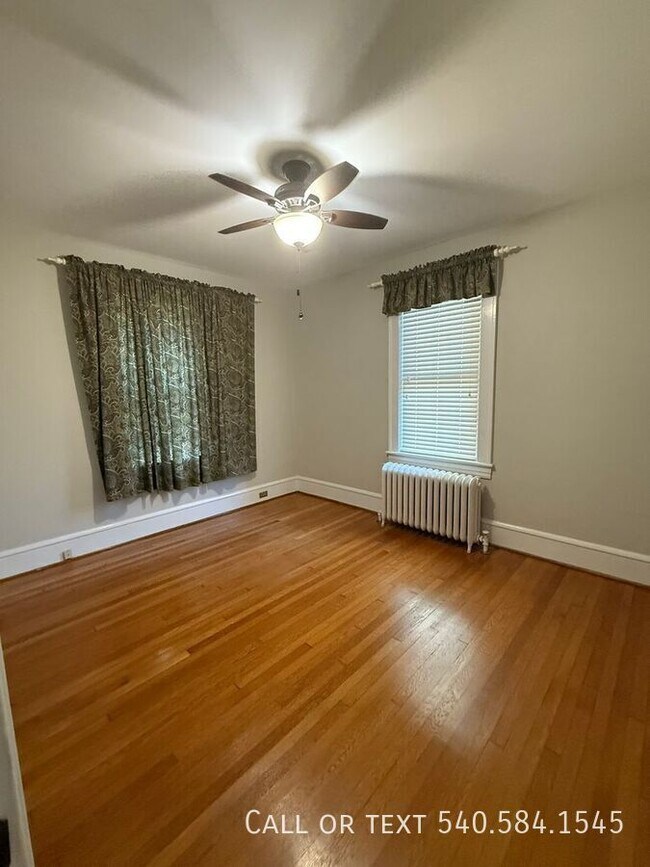 Building Photo - 1901 Avon Rd SW