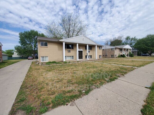 Primary Photo - 3027 Taft Ave SW