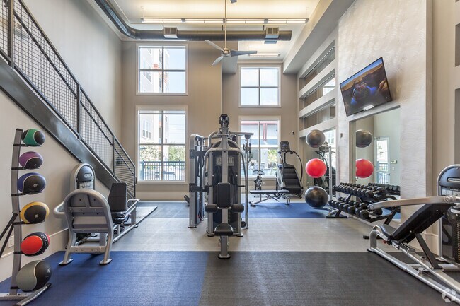 Building Photo - Midtown Living at $1,829 – Limited-Time Sp...