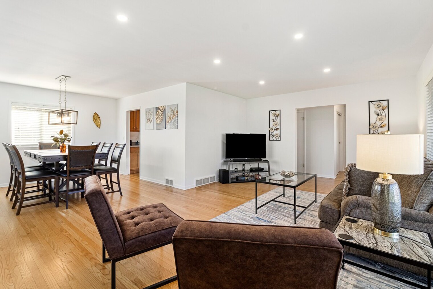 Building Photo - 1555 Orchard Rd