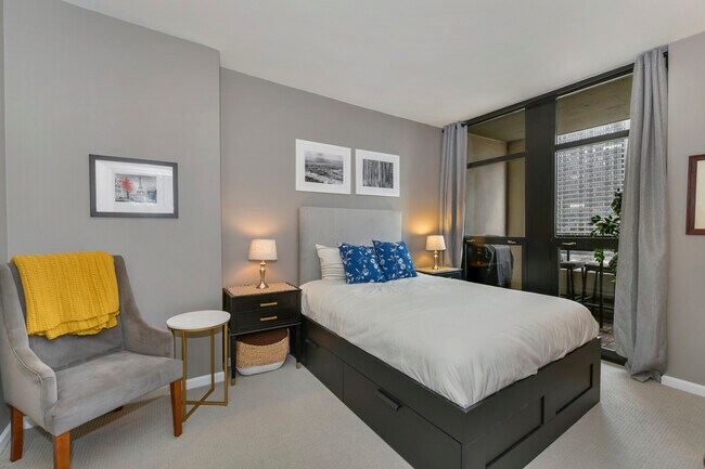 Building Photo - 1255 S State St