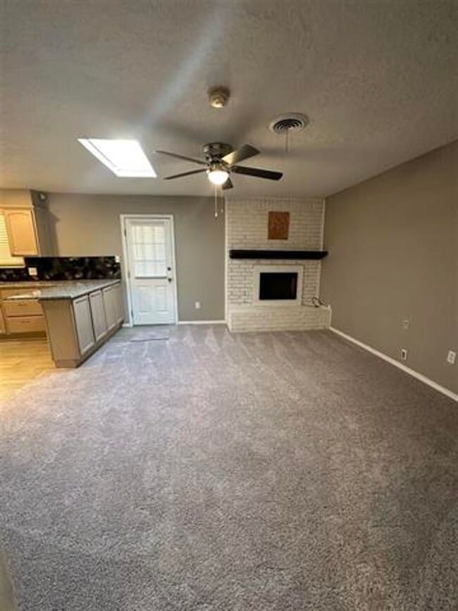Building Photo - 158 SW 69th St
