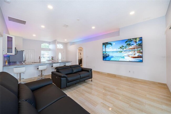 Building Photo - 1649 Lake Villa Dr