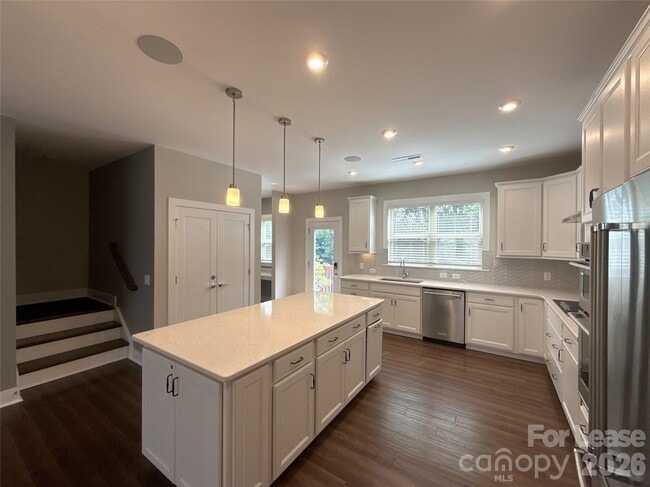 Building Photo - 17023 Soho Dr