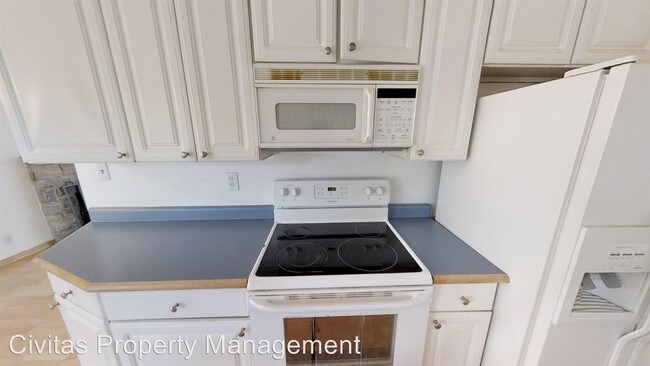 Building Photo - 3 br, 2.5 bath House - 2671 Webster Ct