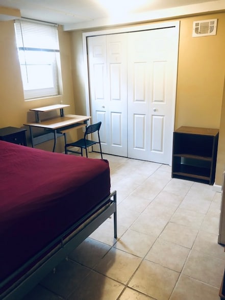 Building Photo - 21727 Hidden Rivers Dr N