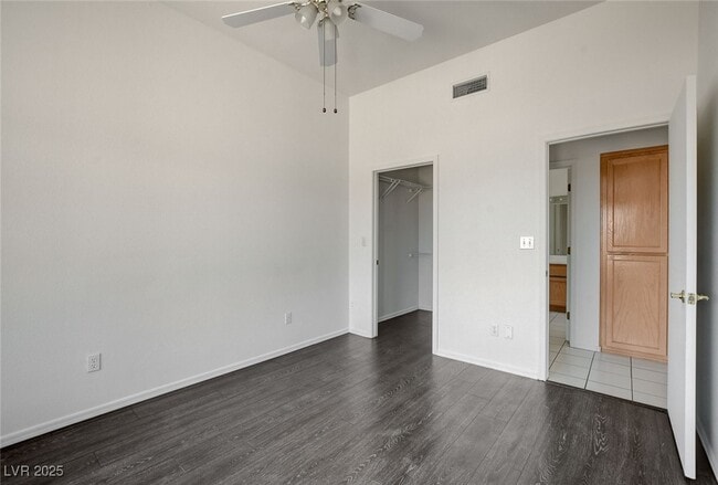 Building Photo - 10928 Button Willow Dr