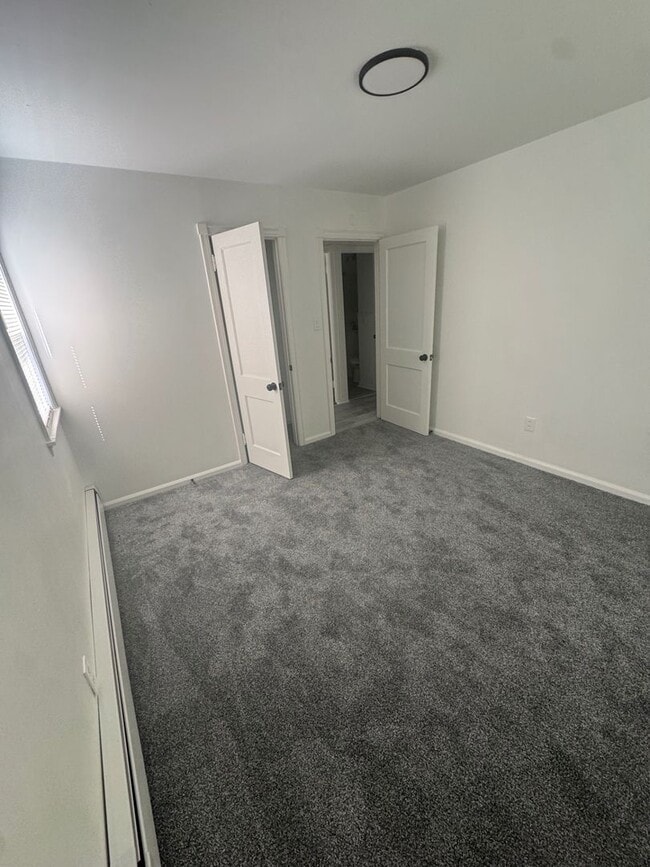 Building Photo - Spacious Two-Bedroom Unit in a Charming Property – Available Now!