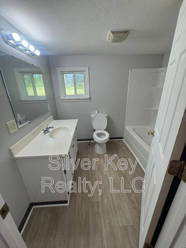 Building Photo - 1615 Co Rd 658