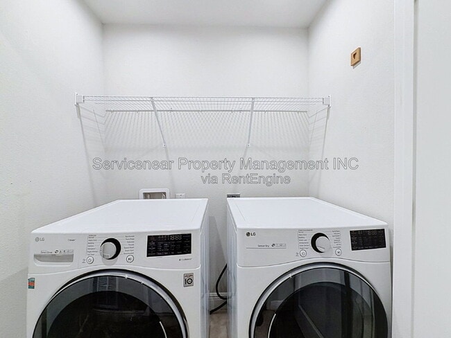 Building Photo - 6008 Grand Sonata Ave
