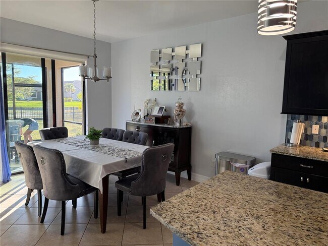 Building Photo - 2599 Marton Oak Blvd