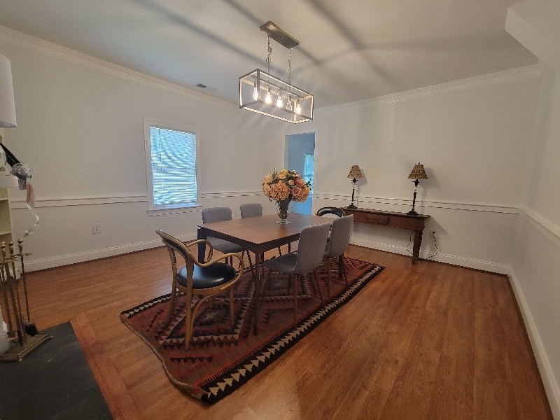 Building Photo - 614 Norwood St