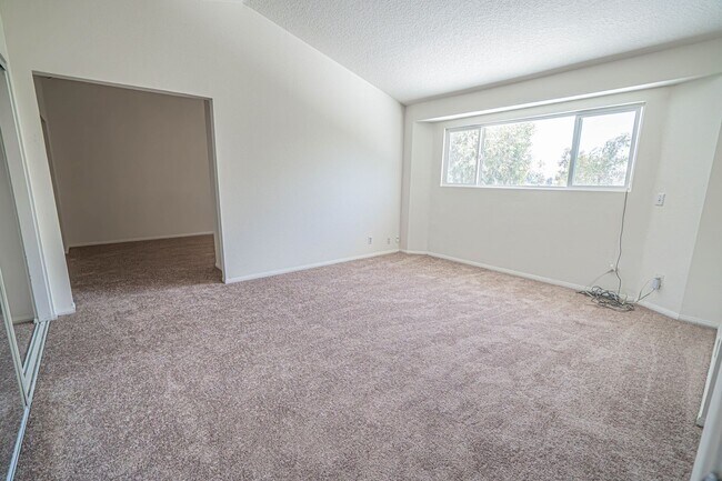 Building Photo - 27727 Spandau Dr